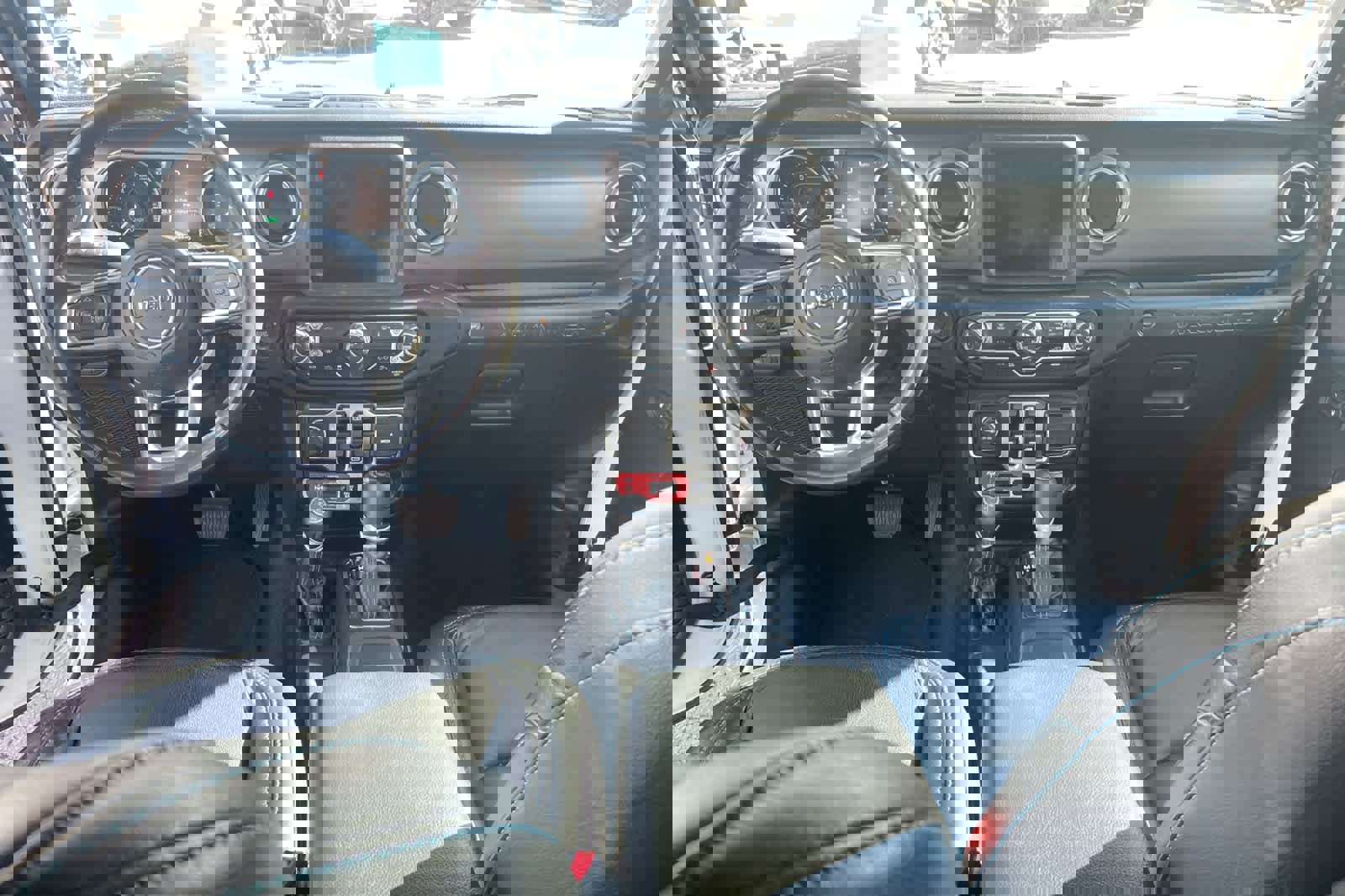 Used 2021 Jeep Wrangler Unlimited Rubicon 4xe image 3