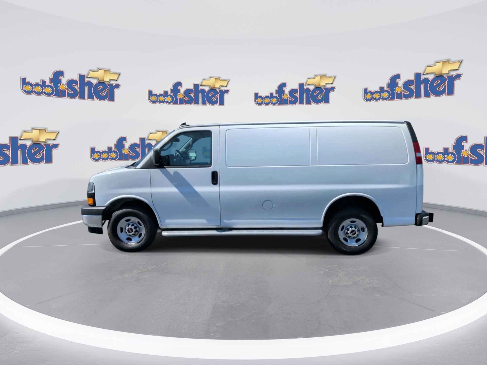 Used 2024 GMC Savana 2500 w/ Driver Convenience Package image 5