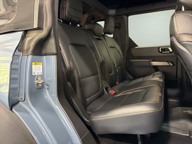 Used 2023 Ford Bronco Badlands w/ Sasquatch Package image 28
