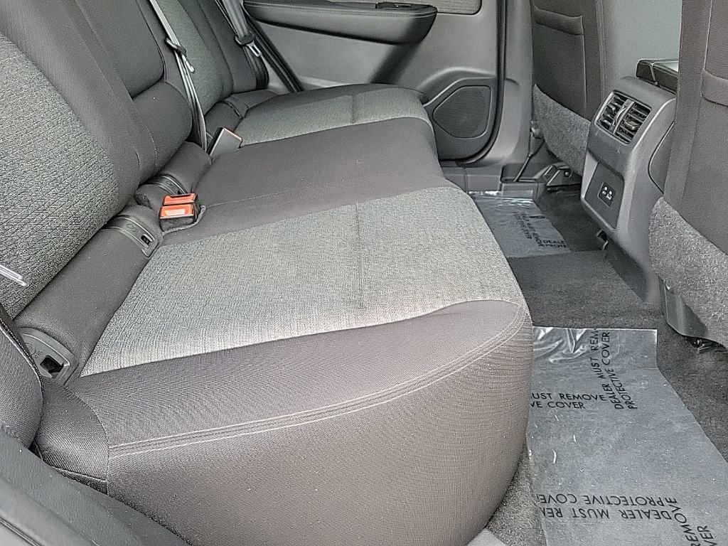 Certified 2022 Nissan Rogue SV image 17