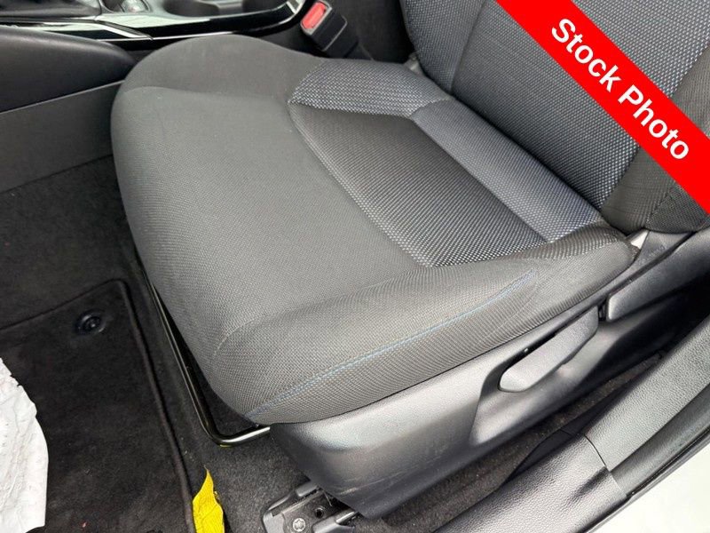 Used 2021 Toyota Corolla SE w/ SE Premium Package image 17