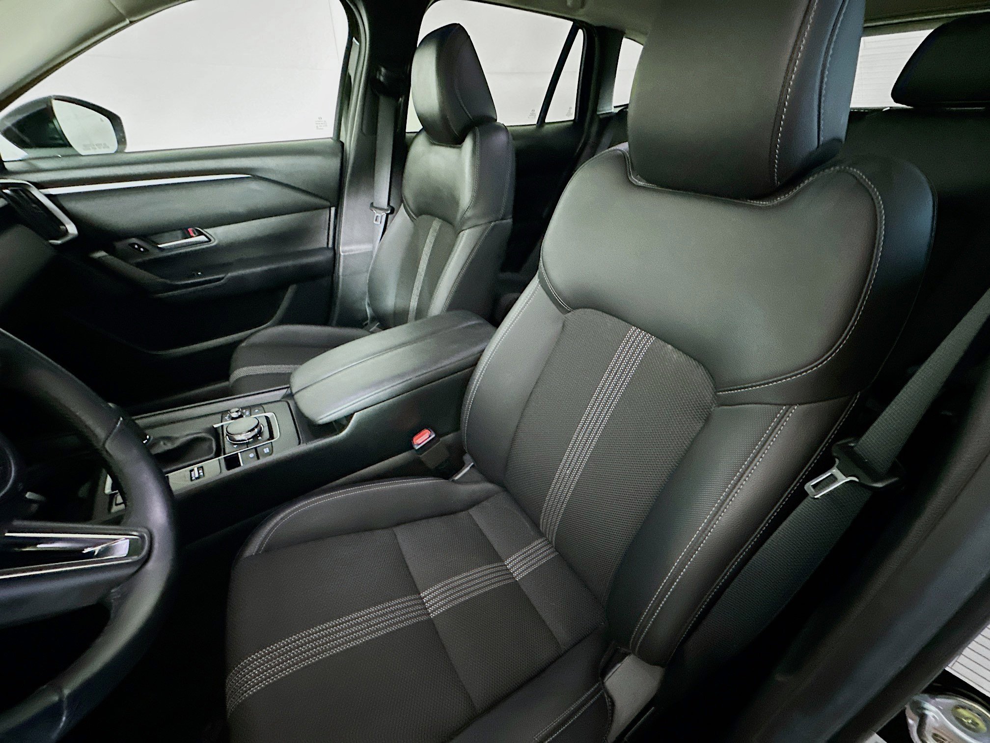 Used 2025 MAZDA CX-50 AWD 2.5 S w/ Preferred Package image 13