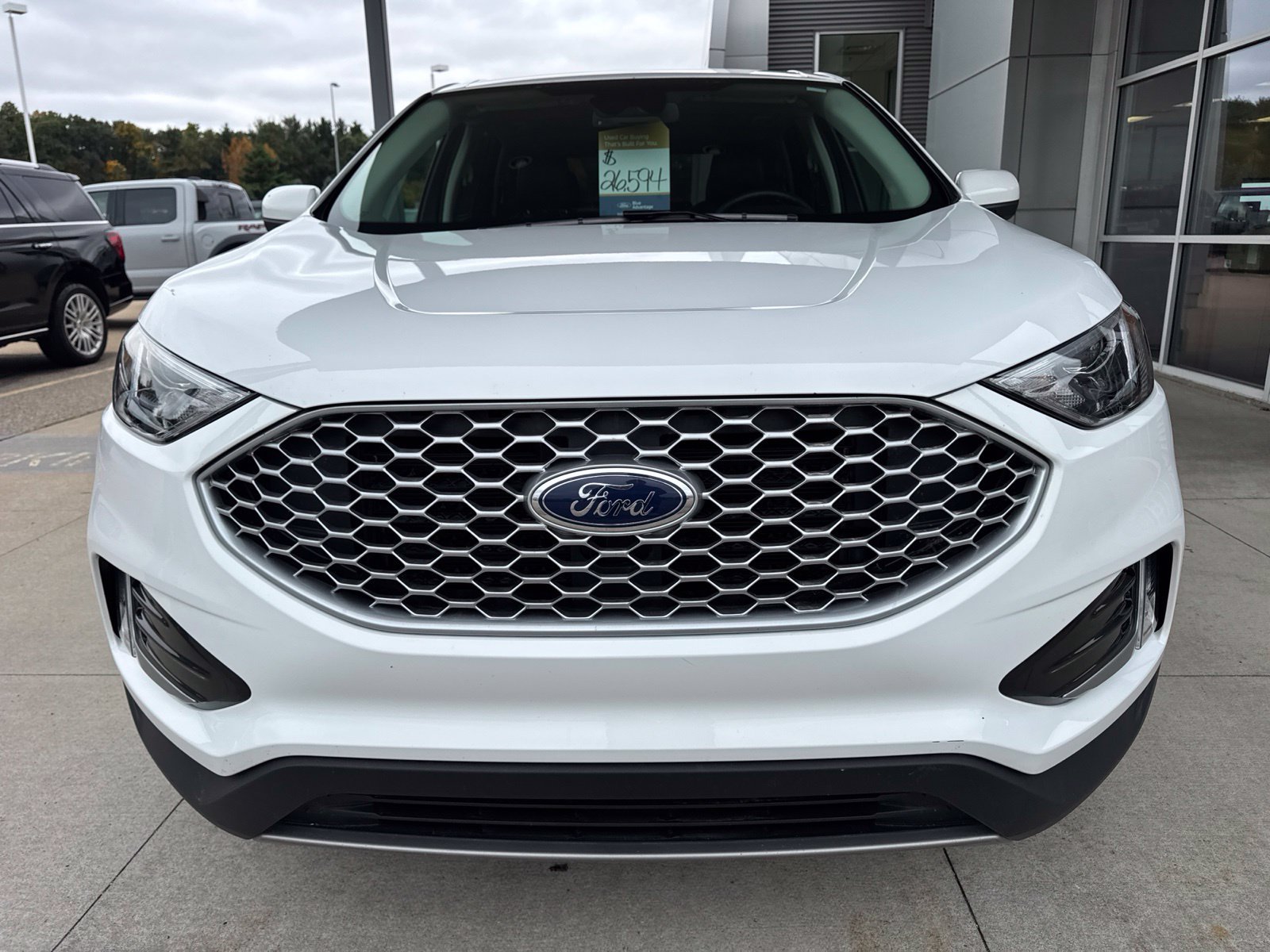 Certified 2024 Ford Edge SEL w/ Convenience Package AWD/4WD image 11