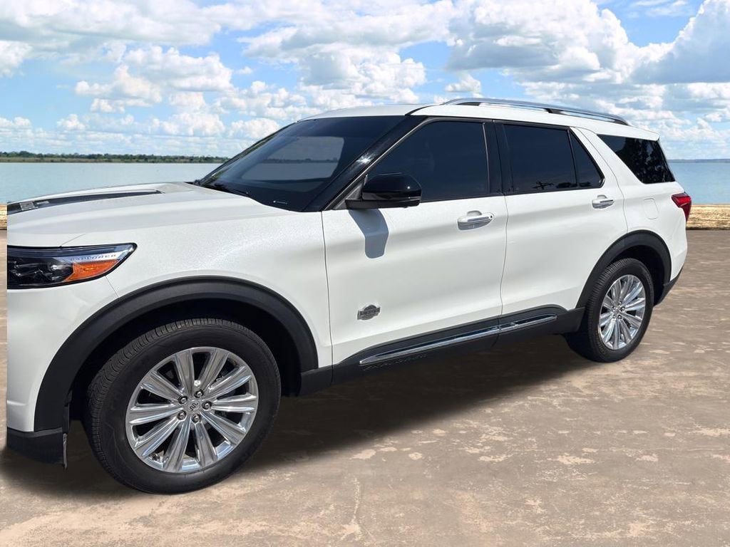 Used 2021 Ford Explorer King Ranch w/ Premium Technology Package AWD/4WD image 4