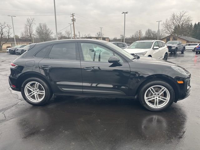 Used 2022 Porsche Macan image 3
