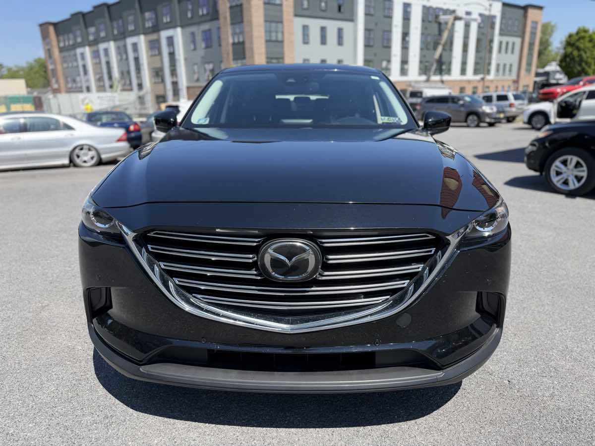 Used 2018 MAZDA CX-9 Touring w/ Touring Premium Package AWD/4WD image 2