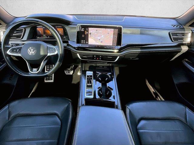 Used 2024 Volkswagen Atlas Cross Sport SEL R-Line AWD/4WD image 15