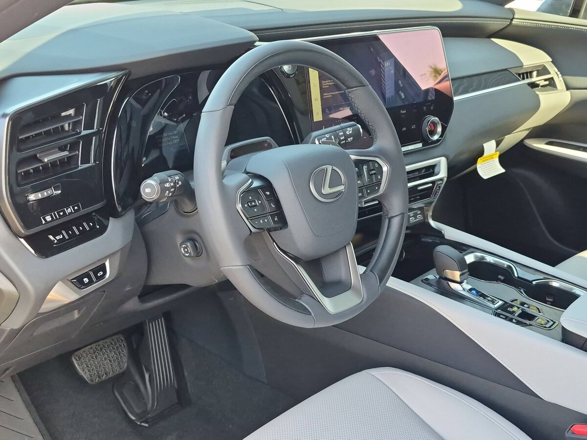 New 2026 Lexus RX 350h AWD/4WD image 12
