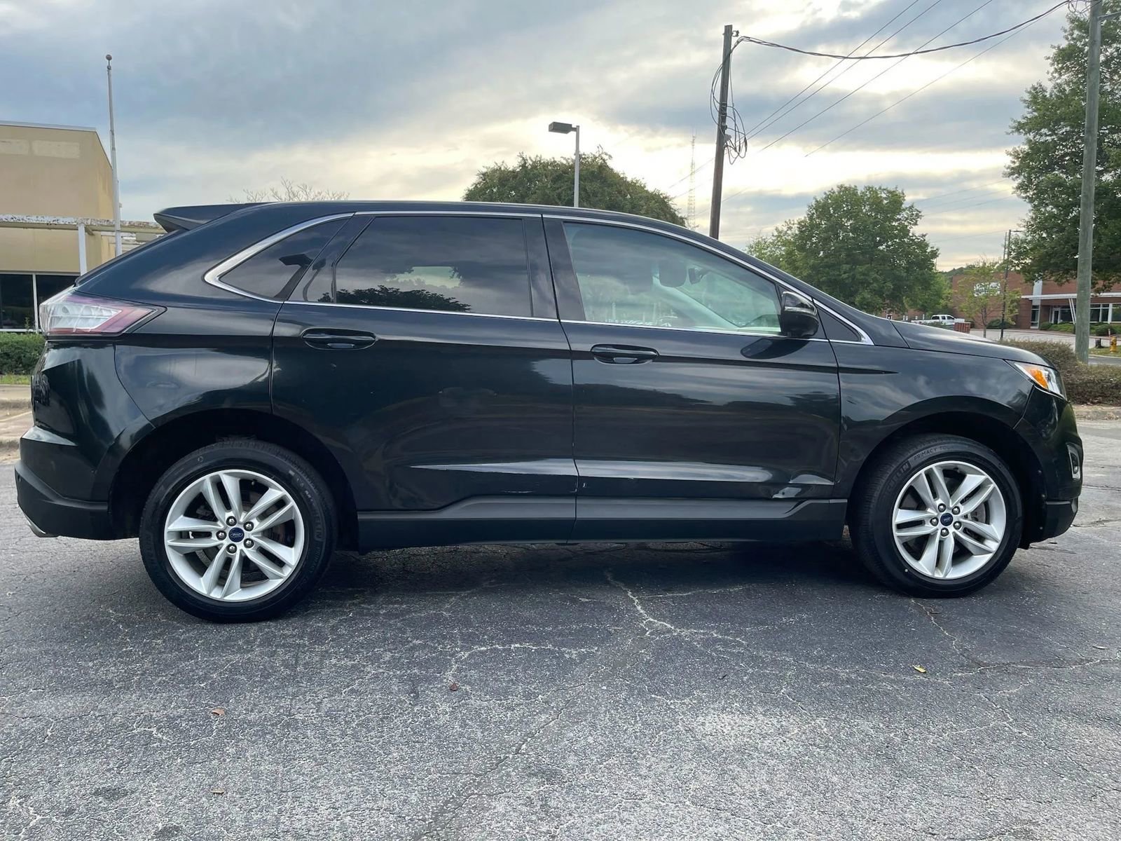 Used 2015 Ford Edge SEL AWD/4WD image 3