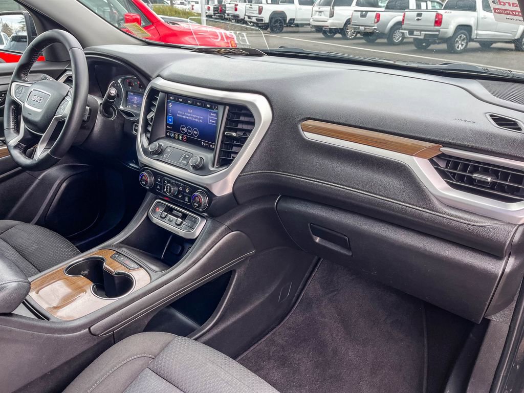 Used 2020 GMC Acadia SLE image 34