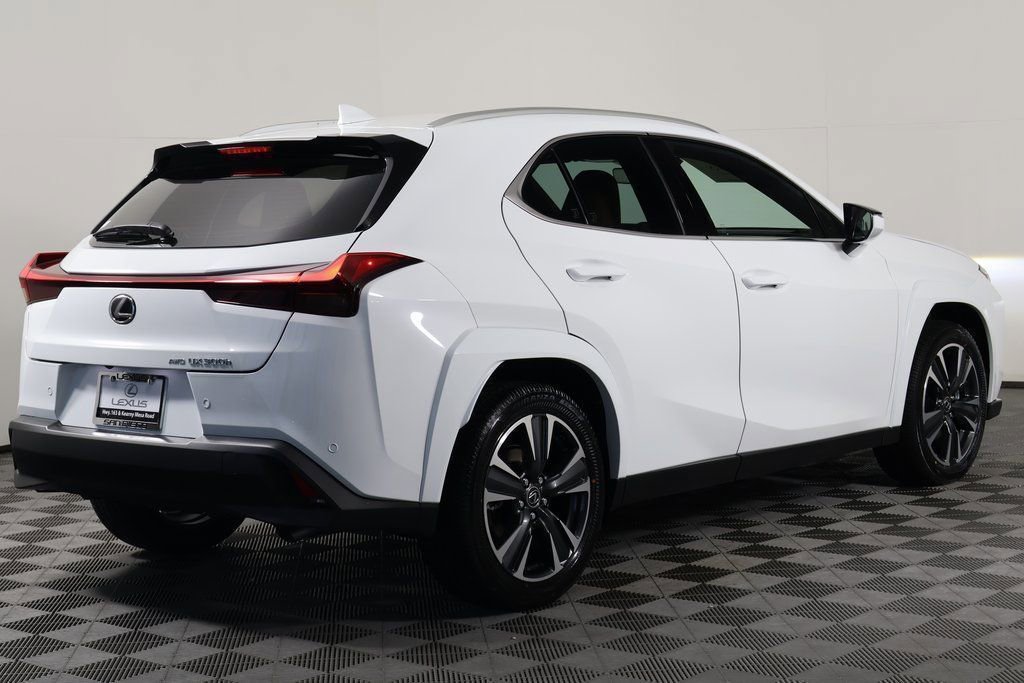 New 2026 Lexus UX 300h AWD image 2