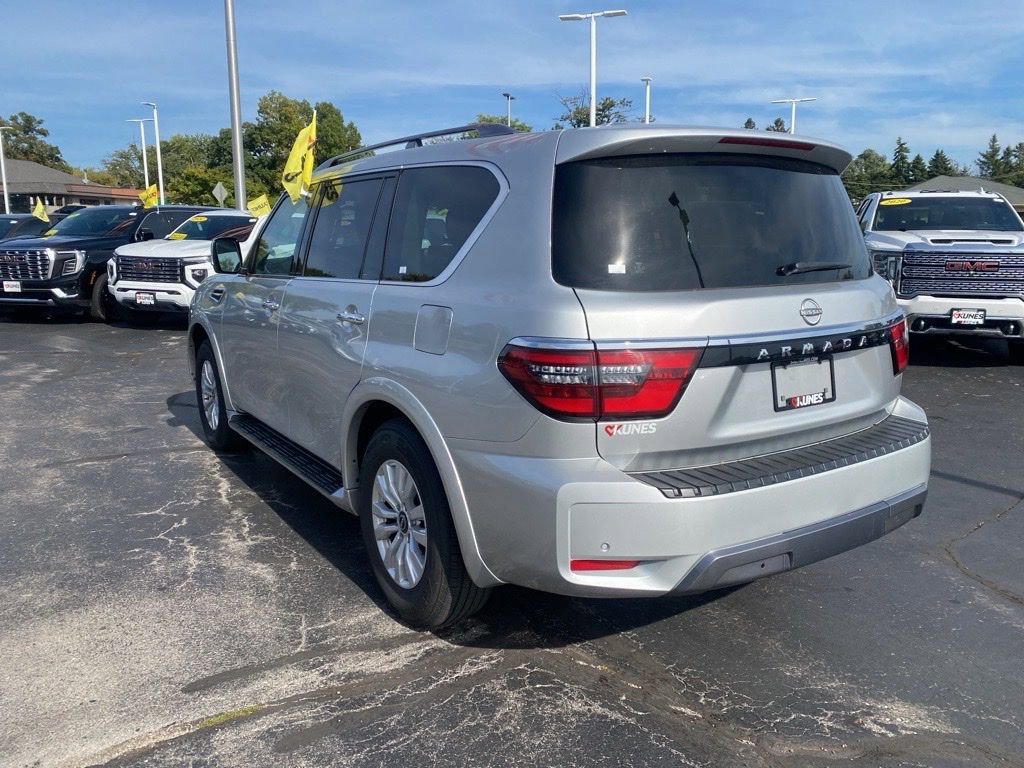 Used 2023 Nissan Armada SV image 8