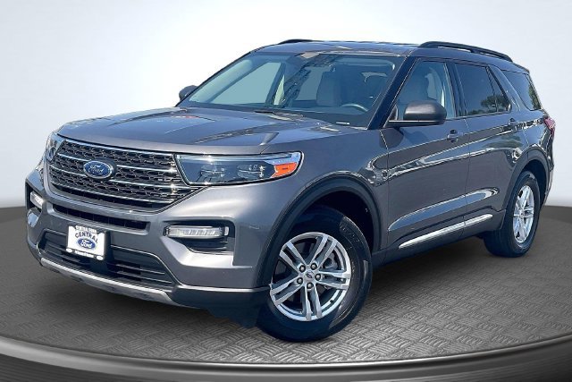 Certified 2023 Ford Explorer XLT w/ Equipment Group 202A RWD image 12