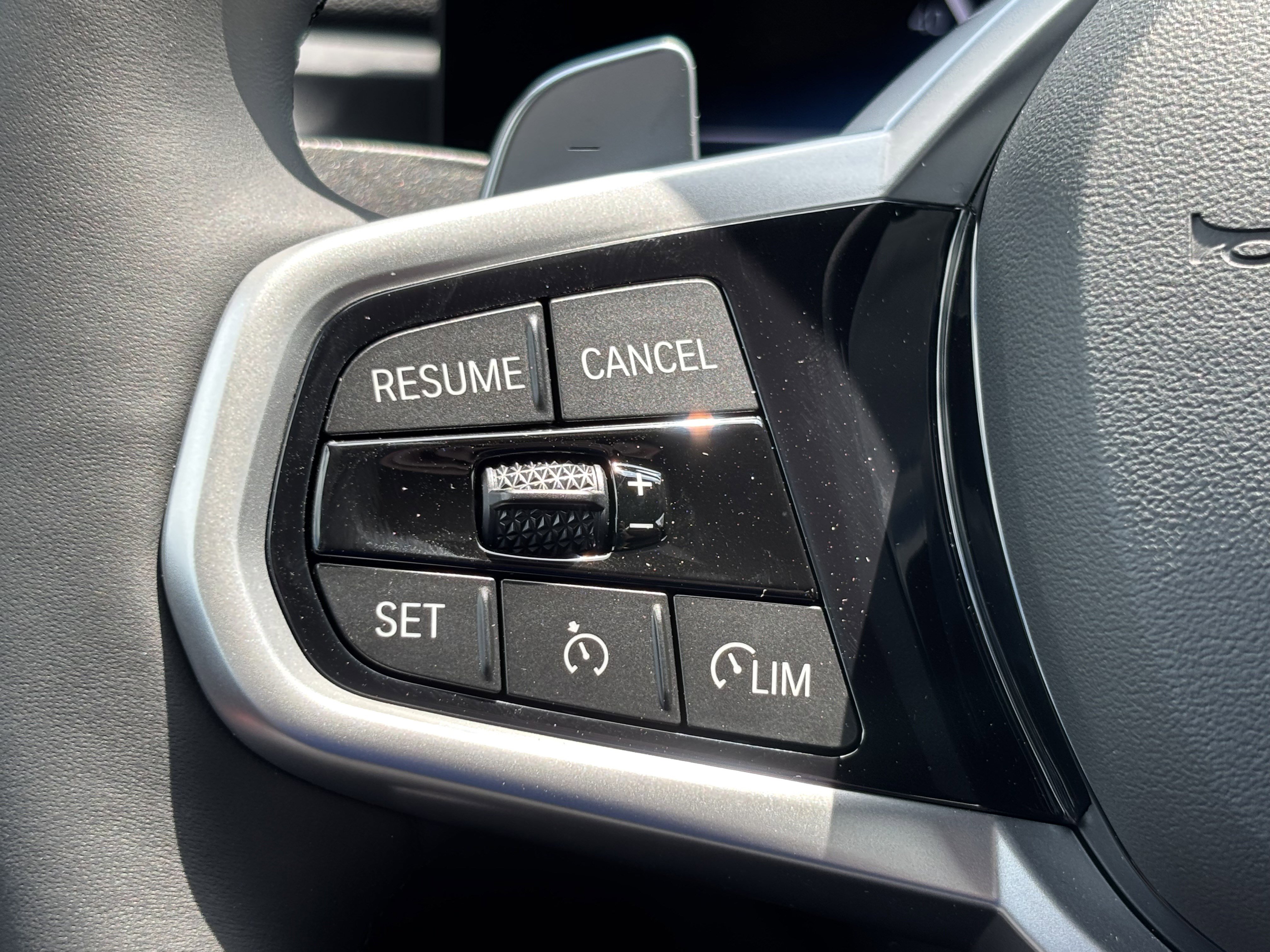 Used 2025 BMW 230i Coupe w/ M Sport Package image 20