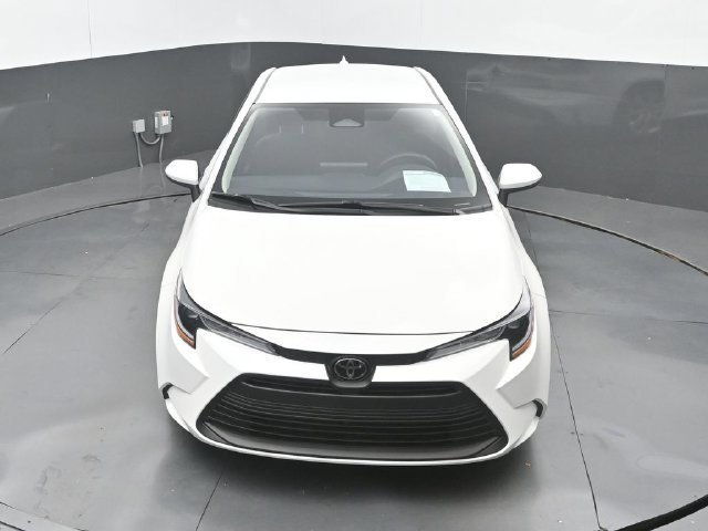 Used 2025 Toyota Corolla LE FWD image 29