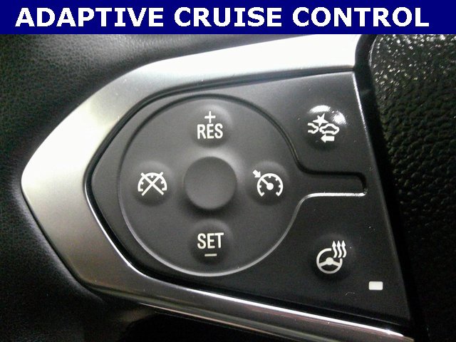 Used 2023 Chevrolet Traverse RS image 39