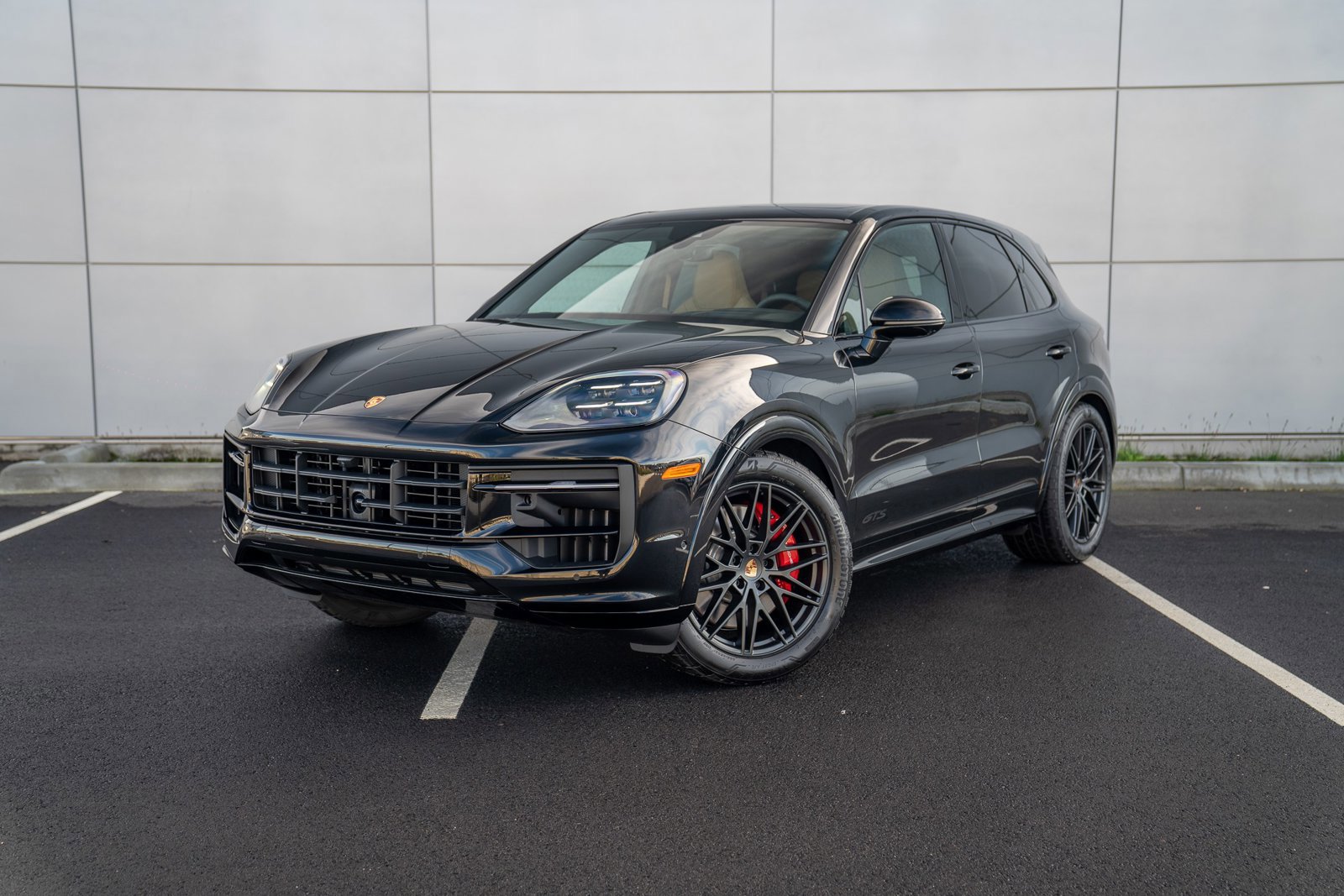 New 2026 Porsche Cayenne GTS AWD/4WD image 1