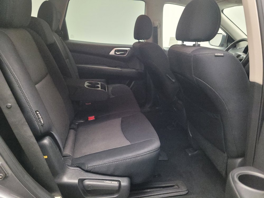 Used 2019 Nissan Pathfinder SV FWD image 19