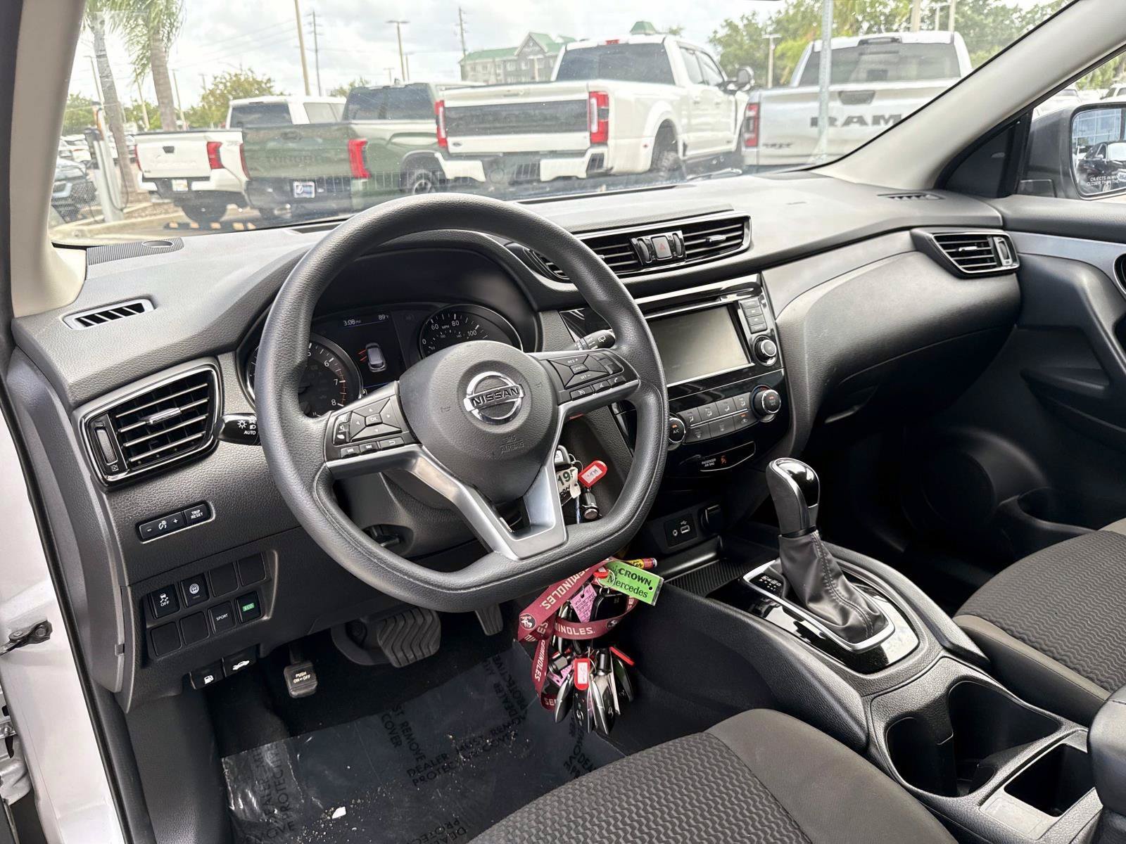 Used 2022 Nissan Rogue Sport S FWD image 15