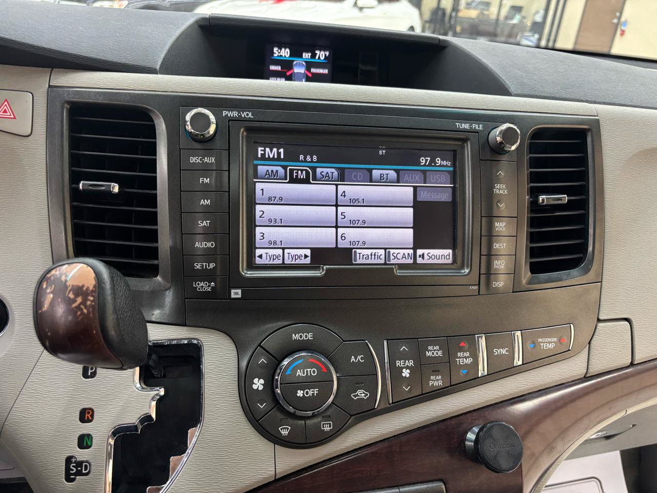 Used 2012 Toyota Sienna XLE w/ XLE Navigation Pkg FWD image 36