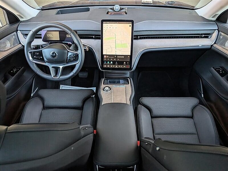 Used 2025 Volvo EX90 Ultra AWD/4WD image 3