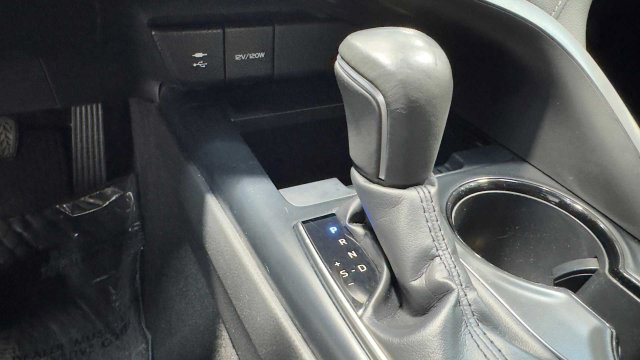 Used 2019 Toyota Camry SE w/ Convenience Package FWD image 27