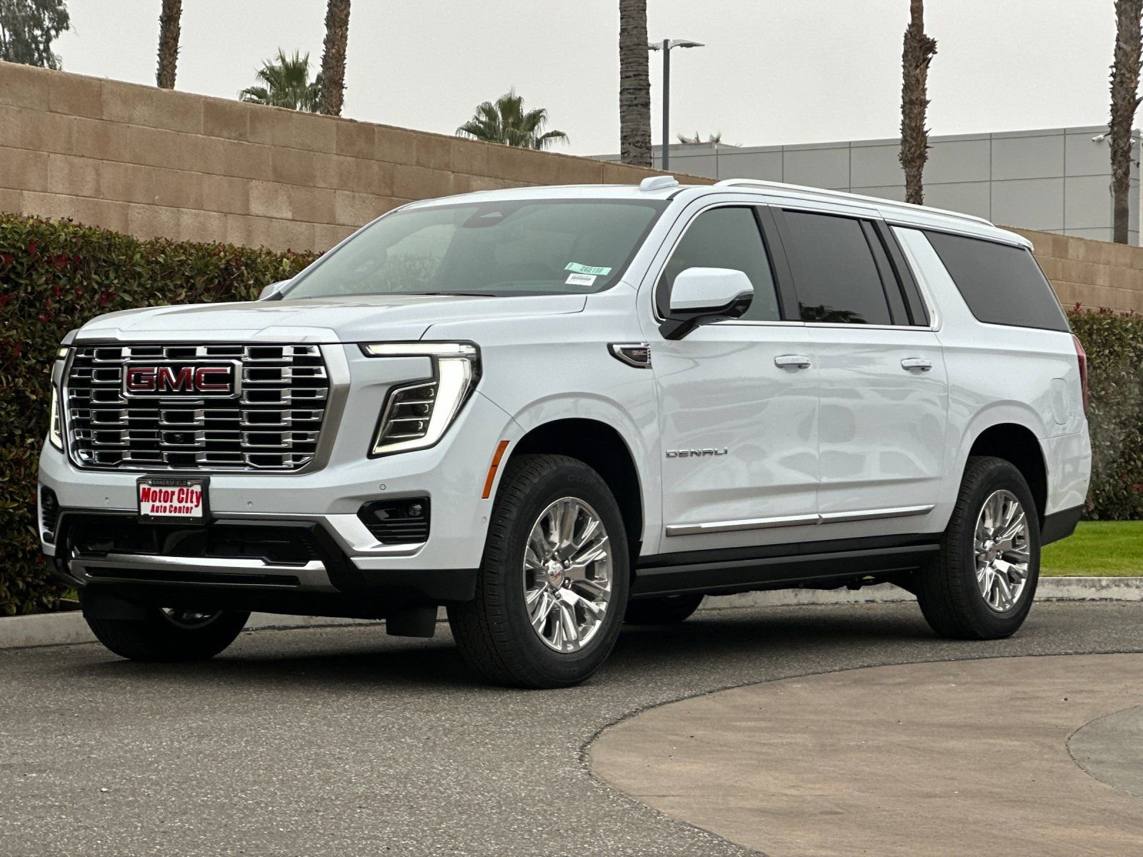 New 2026 GMC Yukon XL Denali w/ Sun & Power Step Package AWD/4WD image 8