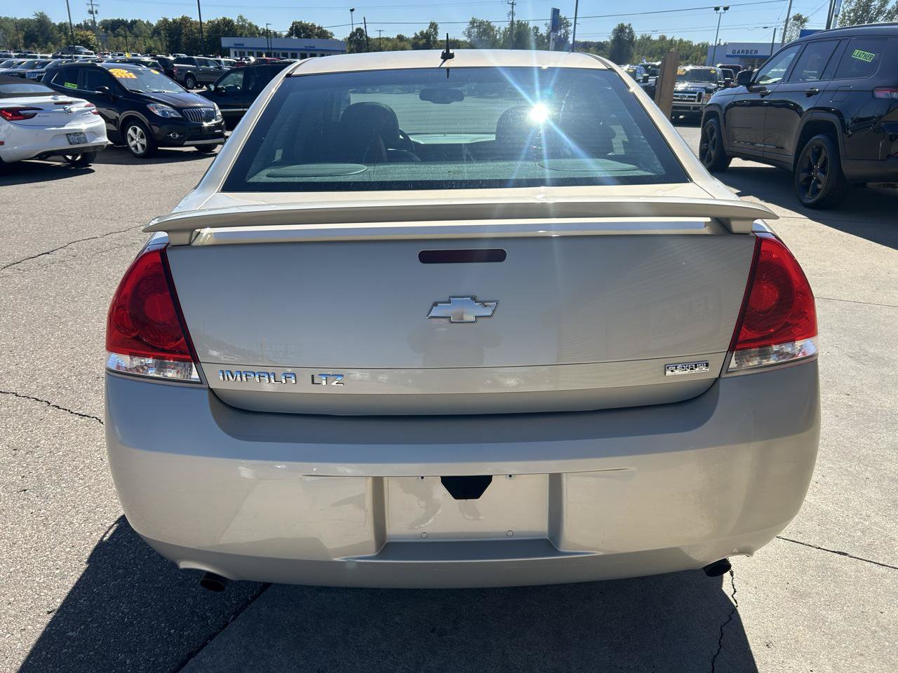 Used 2012 Chevrolet Impala LTZ FWD image 6