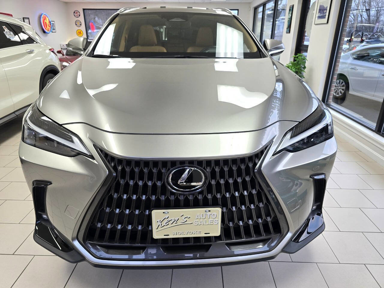 Used 2023 Lexus NX 350 AWD image 2