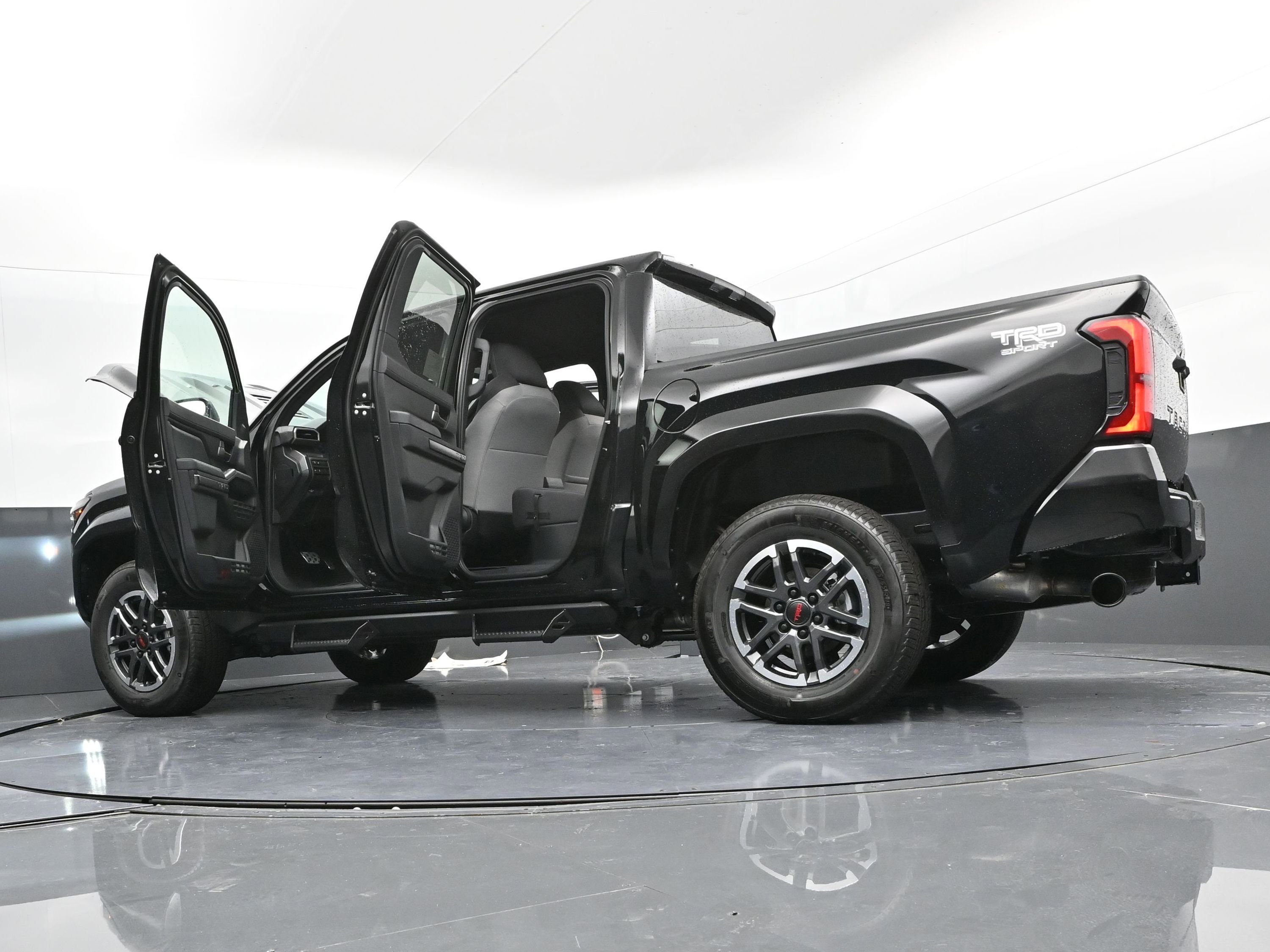 Certified 2025 Toyota Tacoma TRD Sport image 43