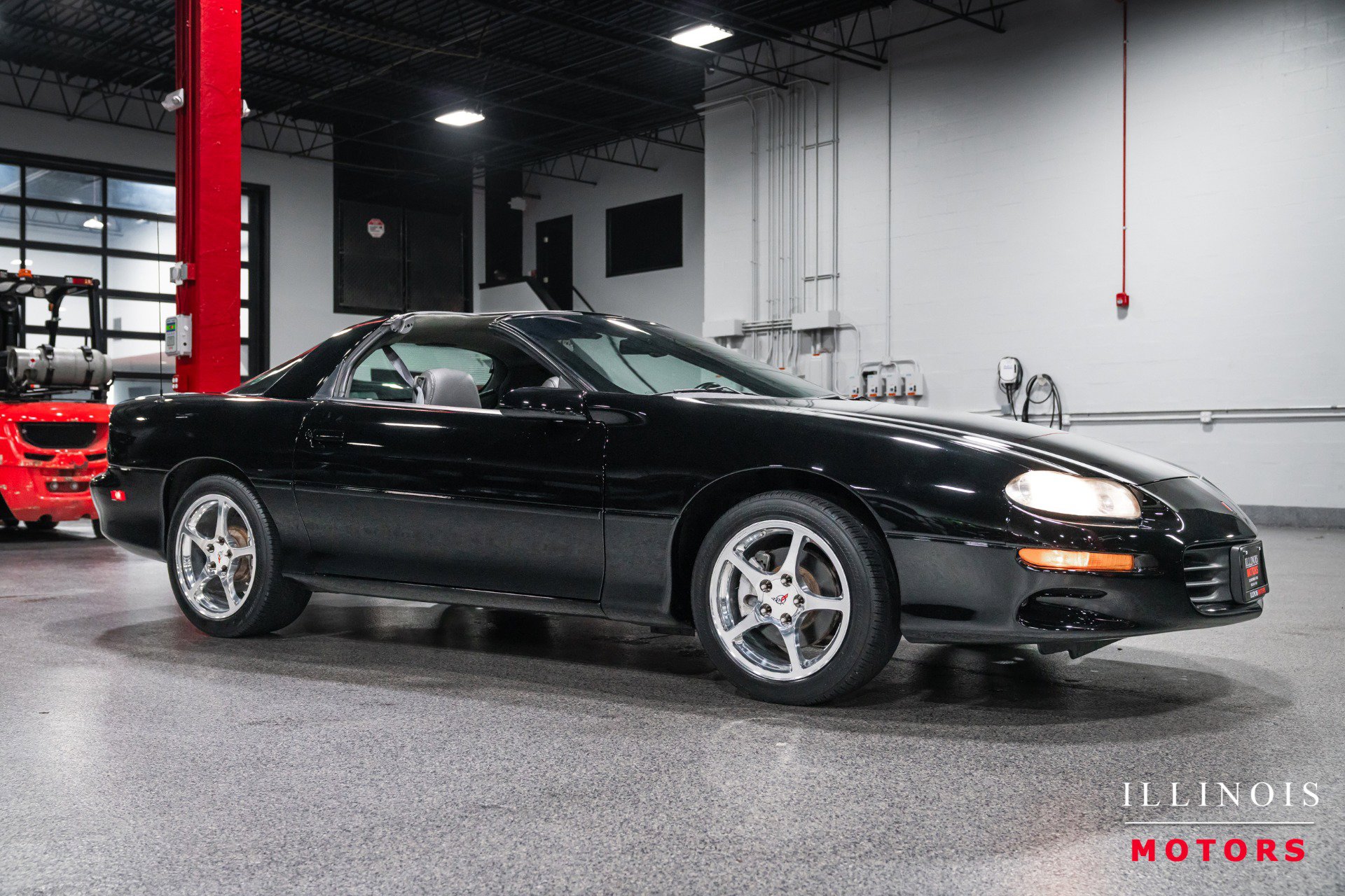 Used 1998 Chevrolet Camaro Z28 w/ Preferred Equipment Group 2 RWD image 7
