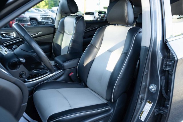 Used 2020 INFINITI QX60 Signature Edition w/ Cargo Package Essential image 12