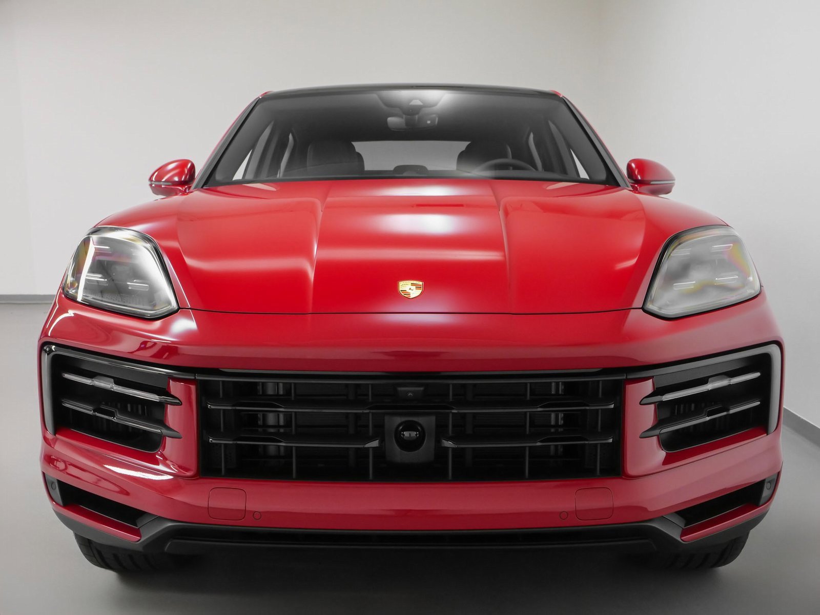 Used 2024 Porsche Cayenne Coupe image 8