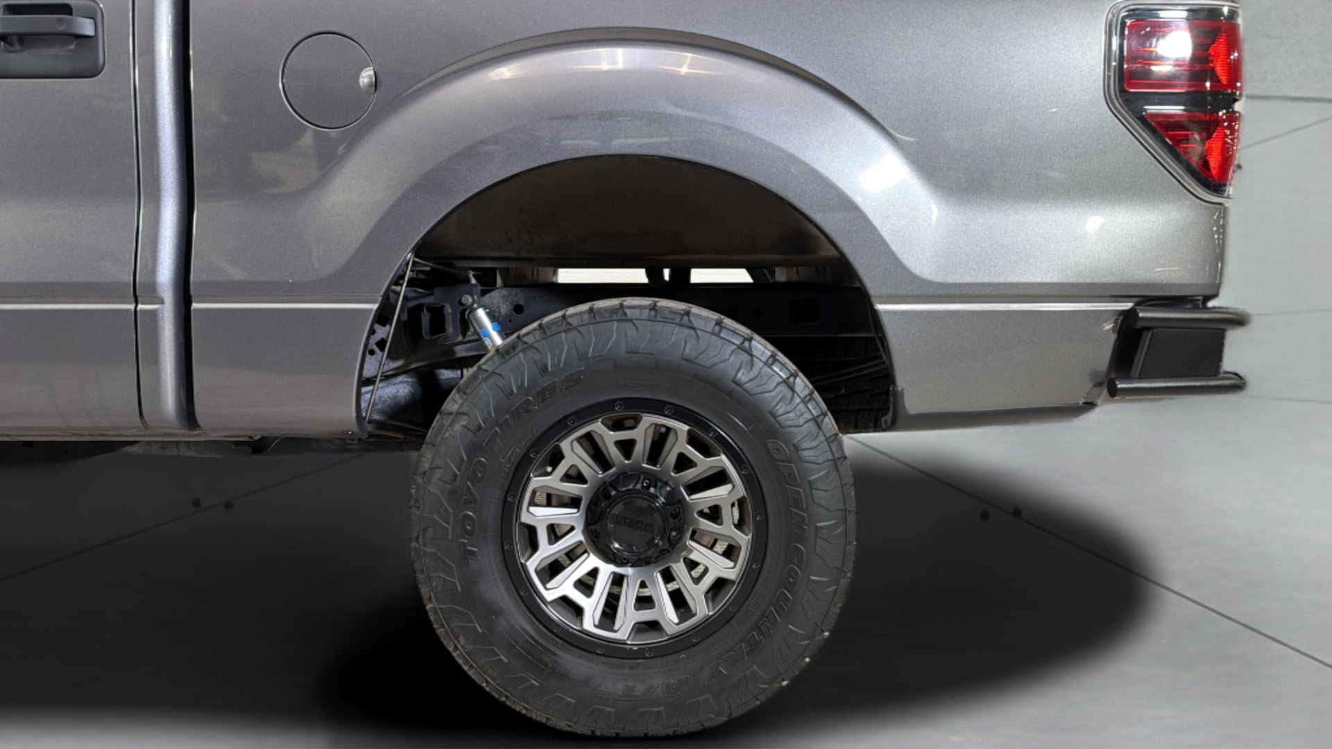 Used 2013 Ford F150 XLT w/ Mid Equipment Group RWD image 37
