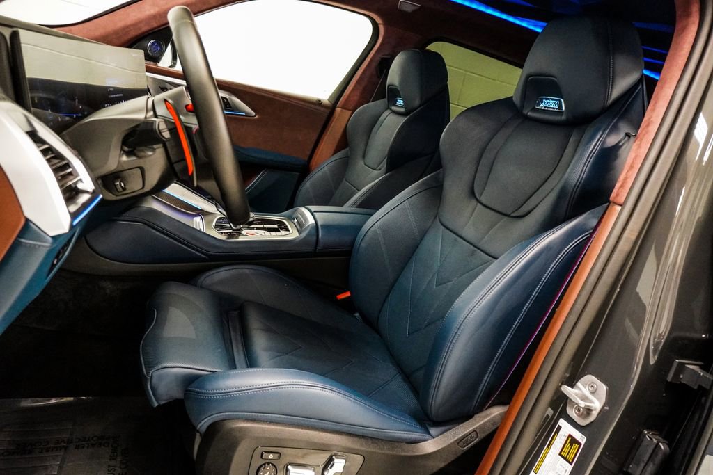 Used 2024 BMW XM image 6