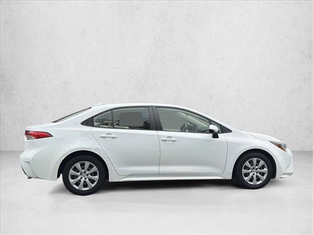 Used 2020 Toyota Corolla LE FWD image 4