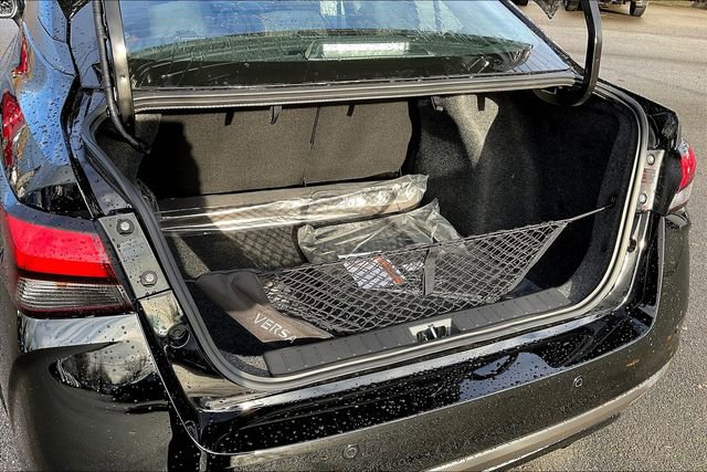 New 2025 Nissan Versa SR w/ Trunk Package image 21