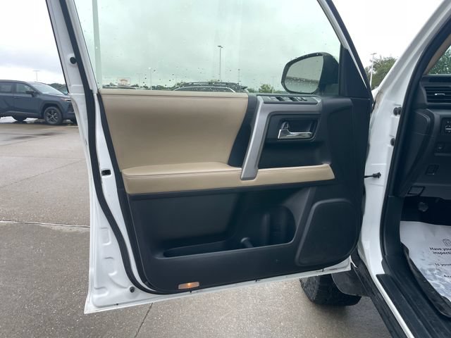 Used 2018 Toyota 4Runner SR5 Premium AWD/4WD image 20