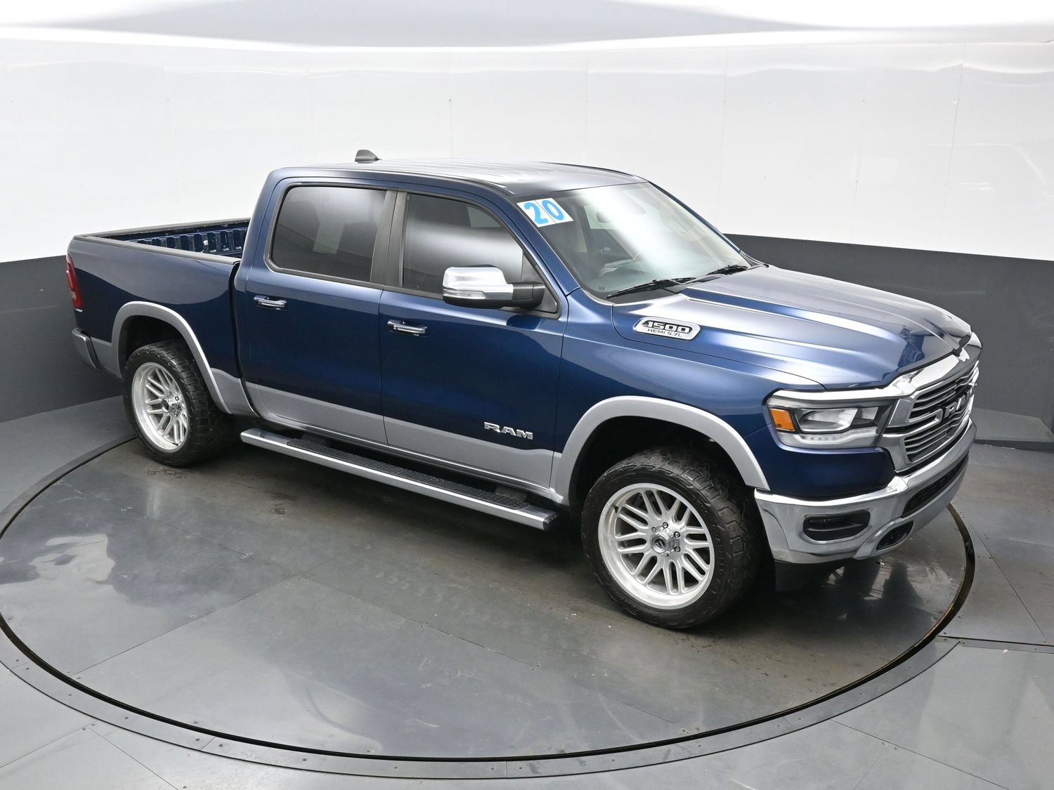Used 2020 RAM 1500 Laramie AWD/4WD image 42