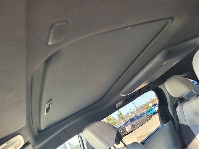 Used 2024 Toyota Sienna XSE image 21