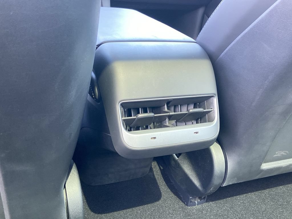 Used 2023 Tesla Model 3 Standard Range RWD image 16