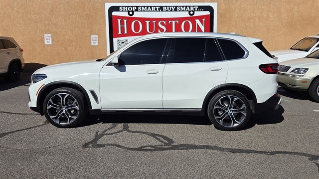 Used 2022 BMW X5 xDrive40i w/ Premium Package image 1