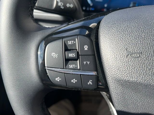 Used 2025 Ford Escape Platinum AWD/4WD image 15