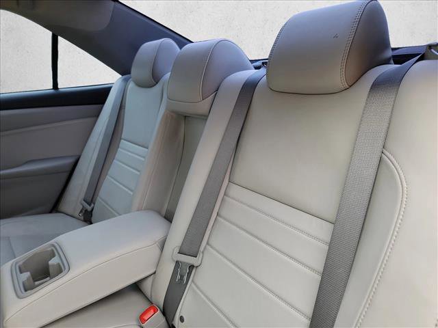 Used 2017 Toyota Camry XLE FWD image 11