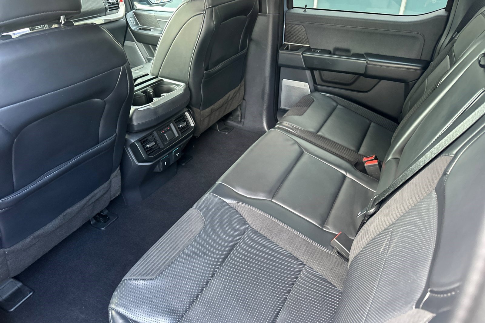 Used 2023 Ford F150 Raptor w/ Raptor Carbon Fiber Package image 15