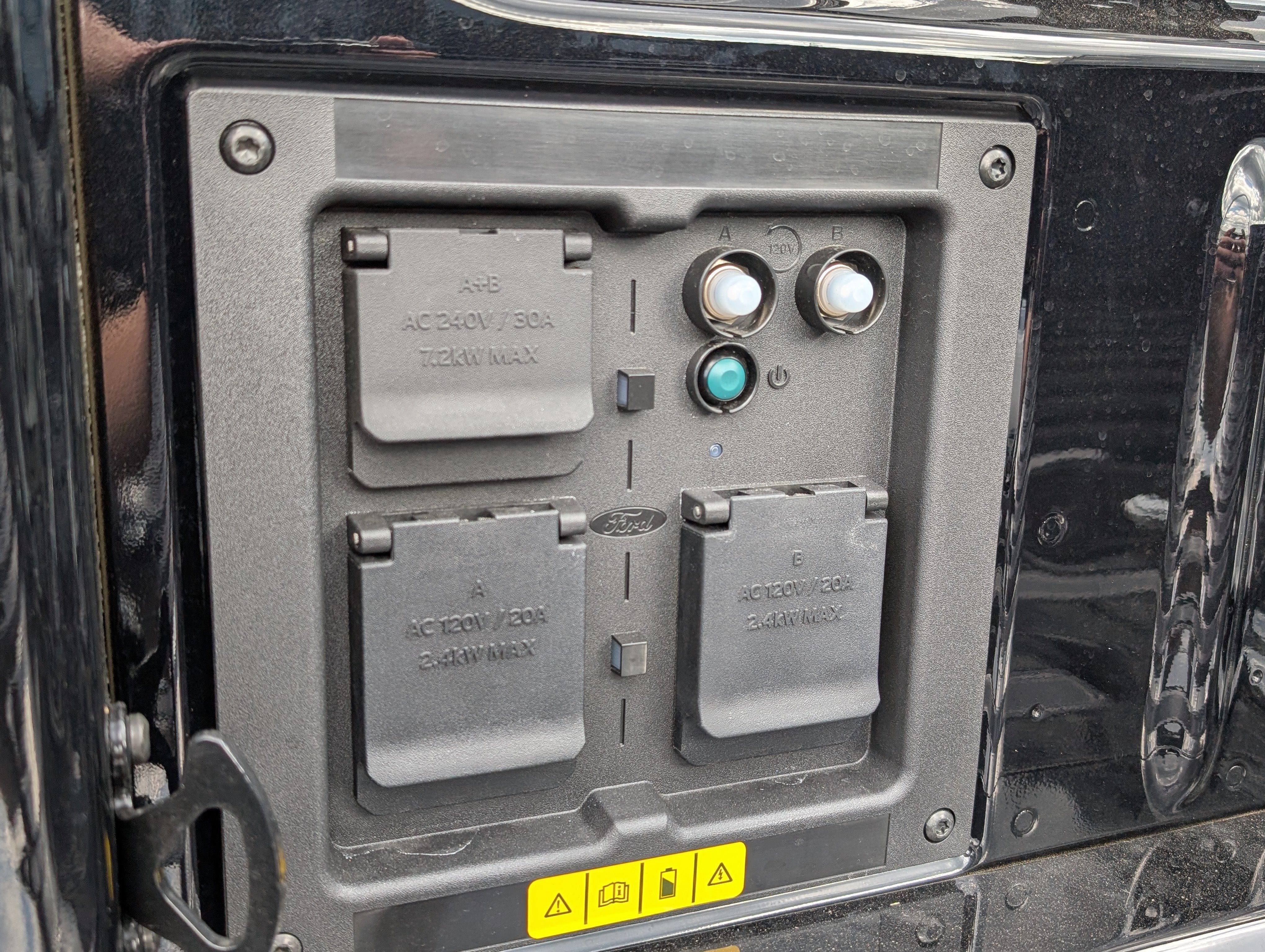 New 2025 Ford F150 Lightning Flash image 11