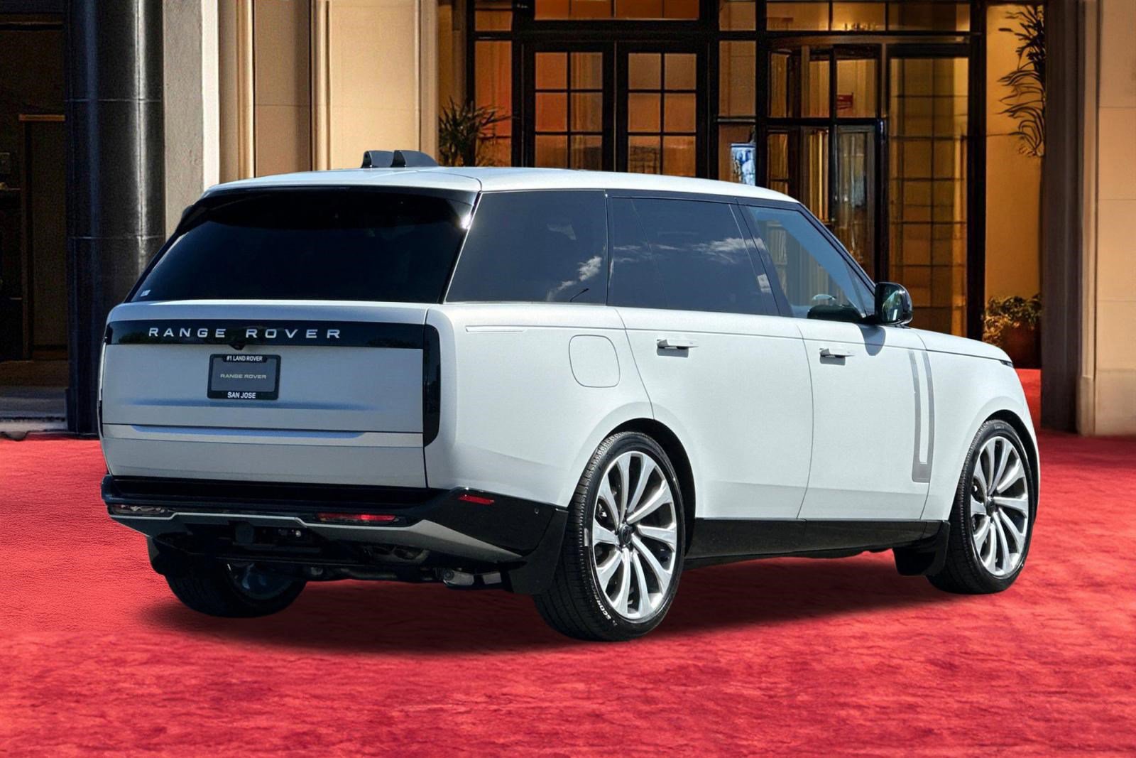 New 2026 Land Rover Range Rover Long Wheelbase Autobiography image 8
