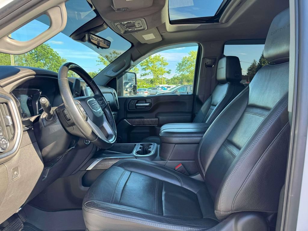 Used 2023 GMC Sierra 3500 Denali w/ Denali Ultimate Package AWD/4WD image 18