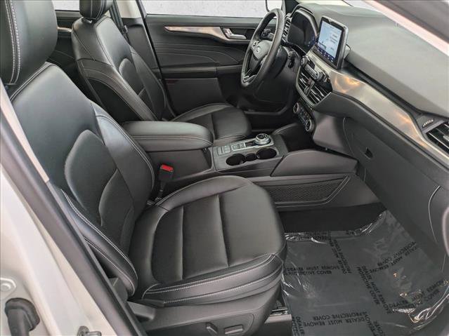 Used 2022 Ford Escape Titanium w/ Class II Trailer Tow Package image 22