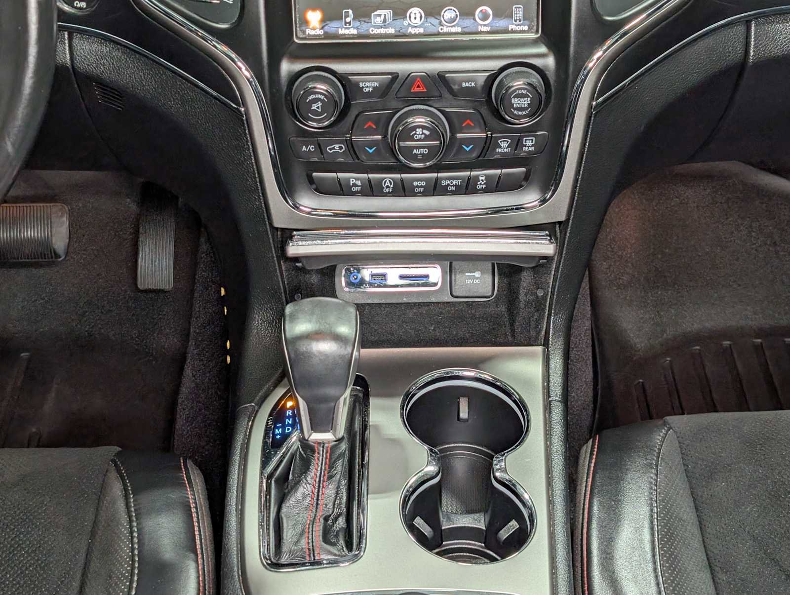 Used 2017 Jeep Grand Cherokee Trailhawk AWD/4WD image 20